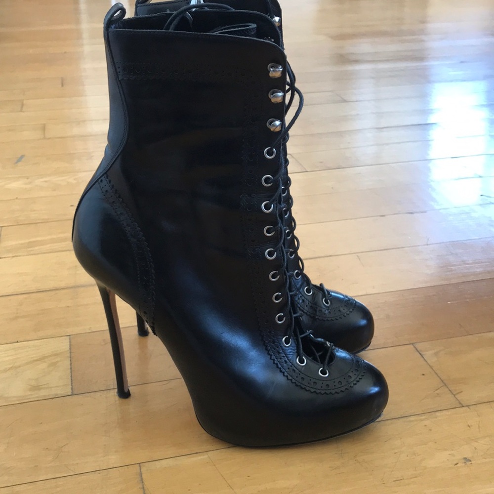 Dsquared2 Leather lace up Ankle boots